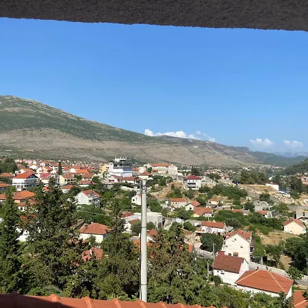 公寓 Apartman Pogled 特雷比涅