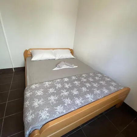Apartman Pogled * 特雷比涅