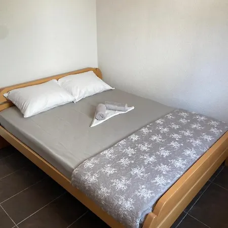 Apartman Pogled * 特雷比涅