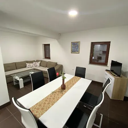 公寓 Apartman Pogled